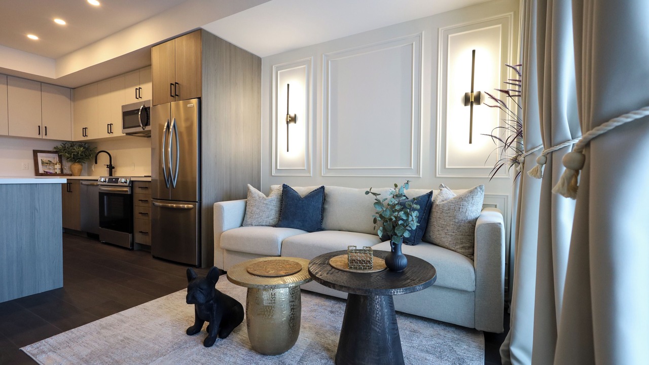 Photo of Livingroom in Big Bay Point