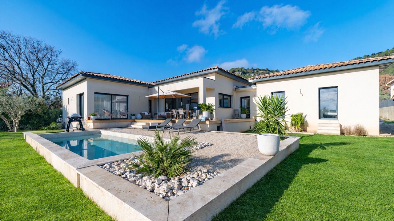 Photo of Outdoor in Chusclan