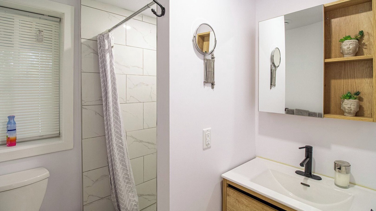 Photo of Bathroom in Faraday