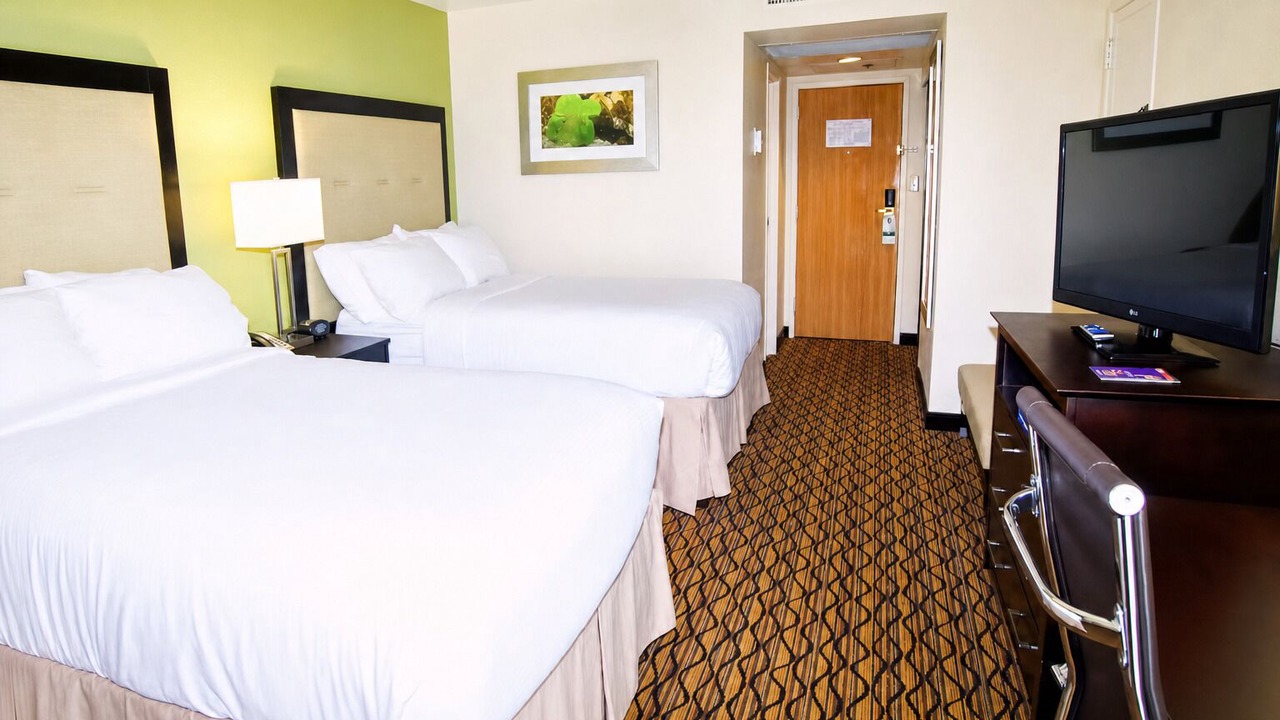 Photo of Bedroom in Central City