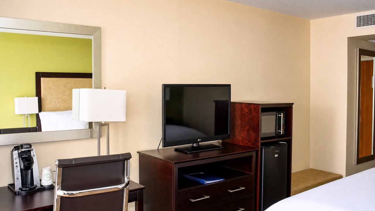 Photo of Bedroom in Central City
