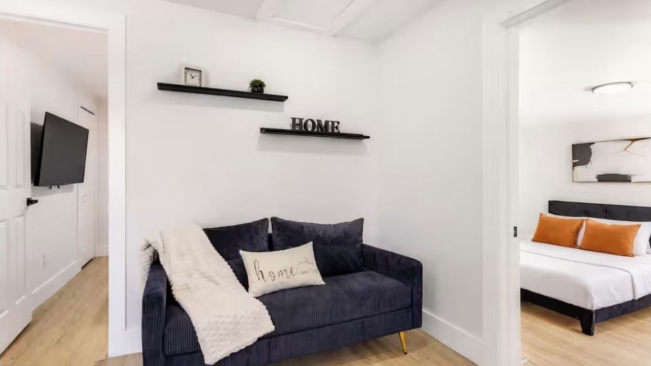 Photo of Livingroom in Central Business District