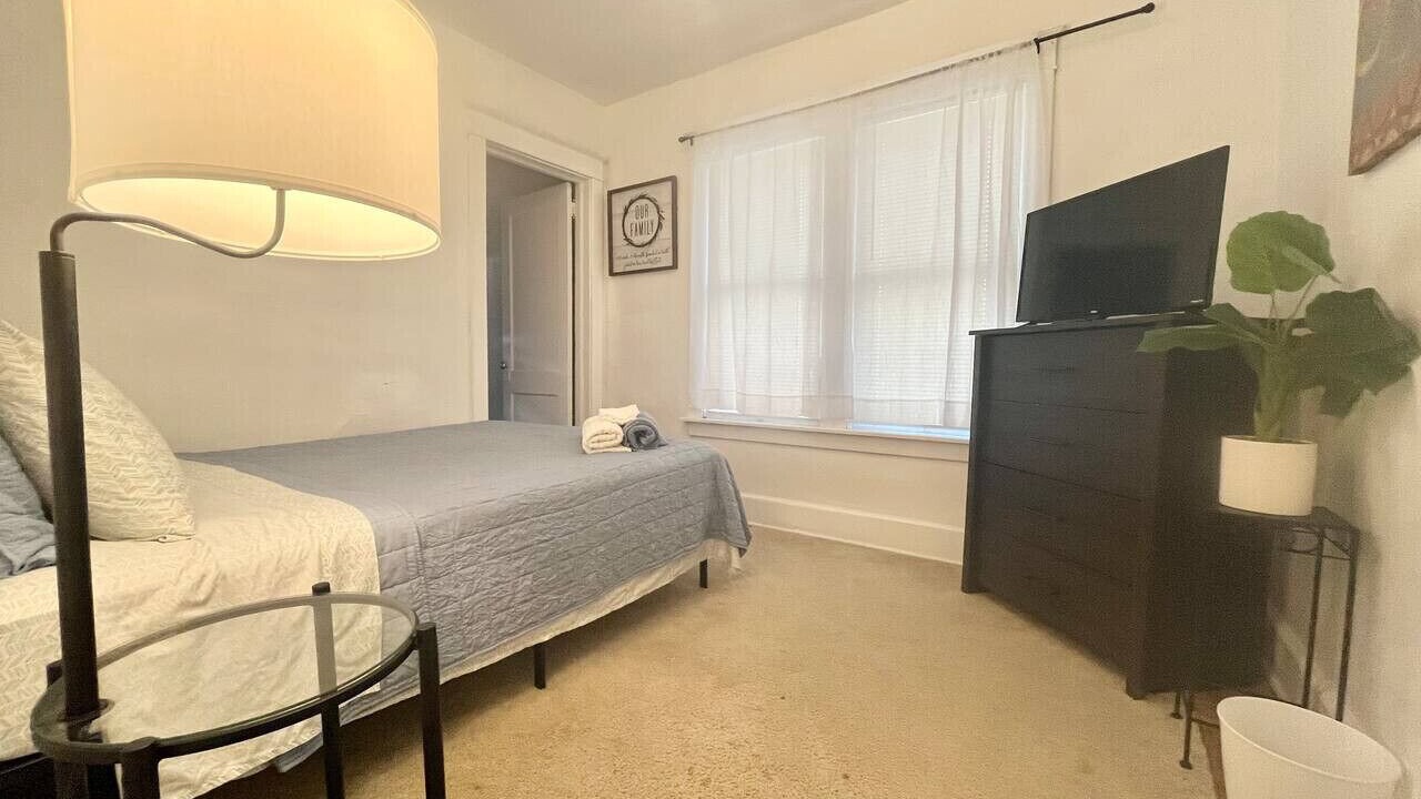 Photo of Bedroom in Binghamton