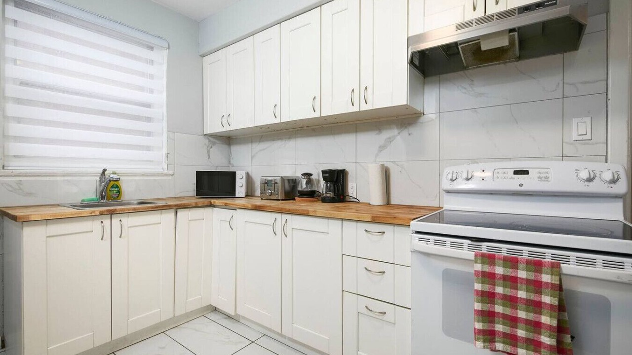 Photo of Kitchen in Cote-Des-Neiges—Notre-Dame-De-Grace