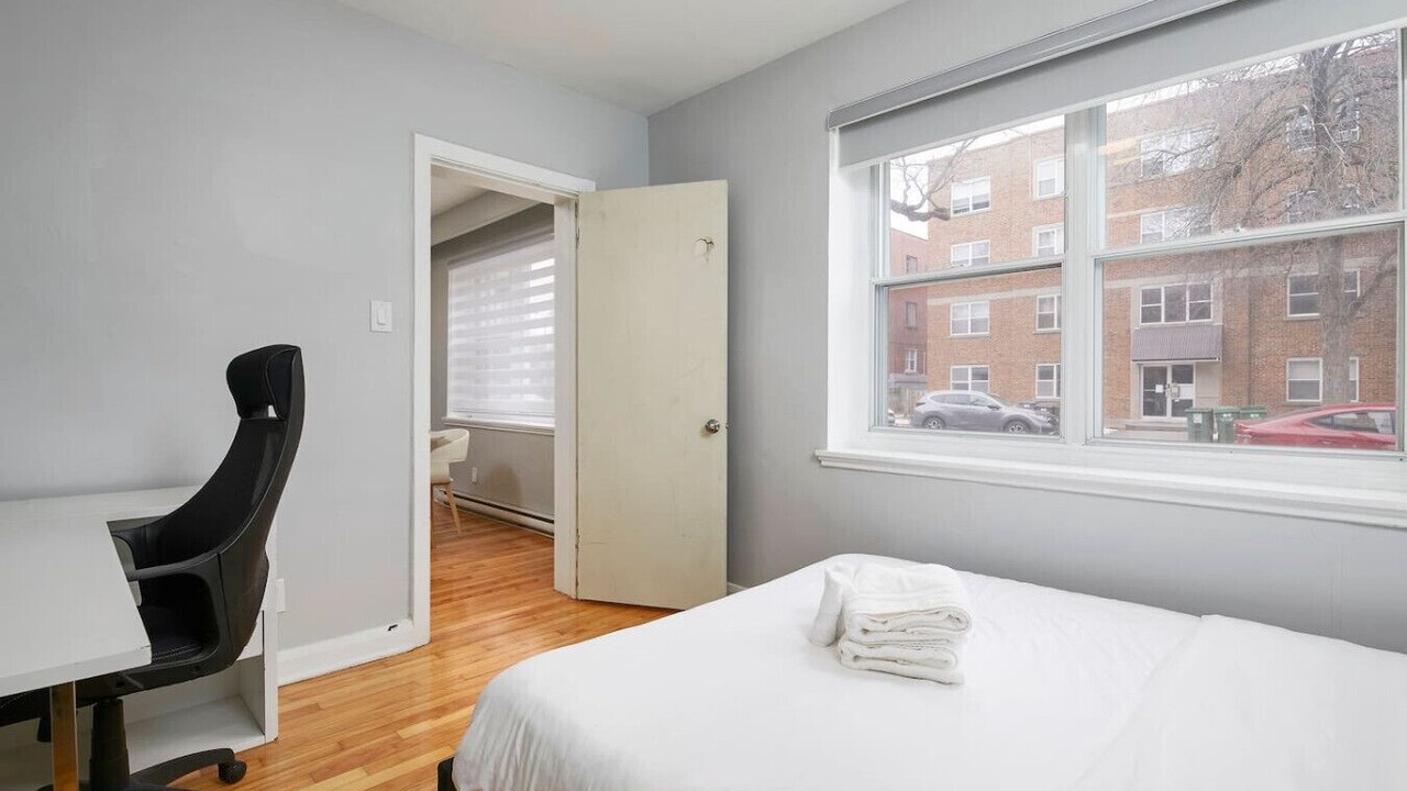 Photo of Bedroom in Cote-Des-Neiges—Notre-Dame-De-Grace