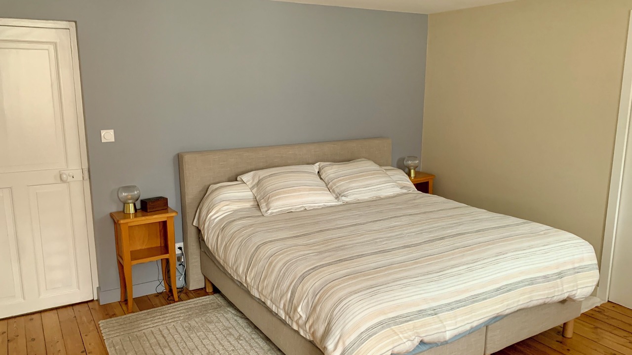 Photo of Bedroom in Montceau-les-Mines