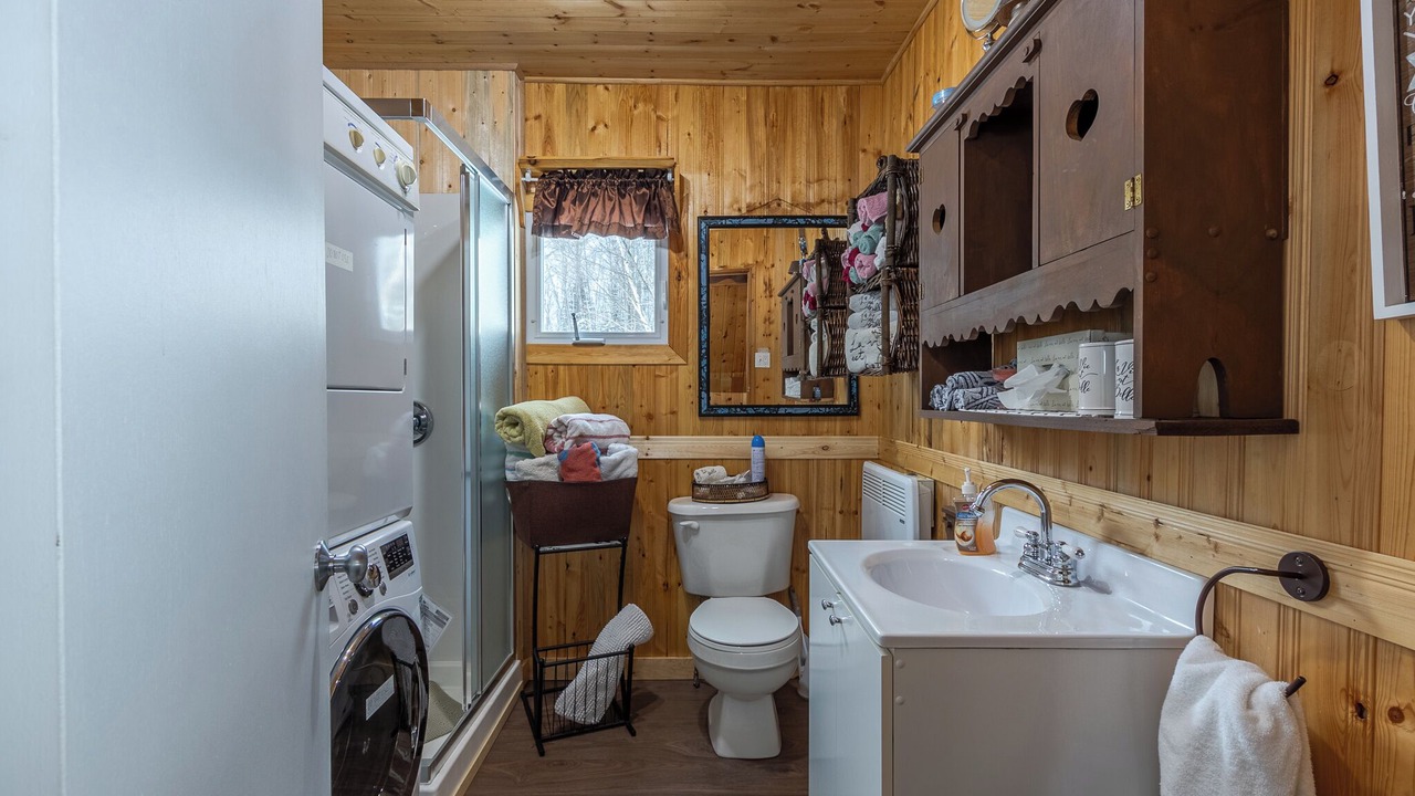 Photo of Bathroom in Gloucester County