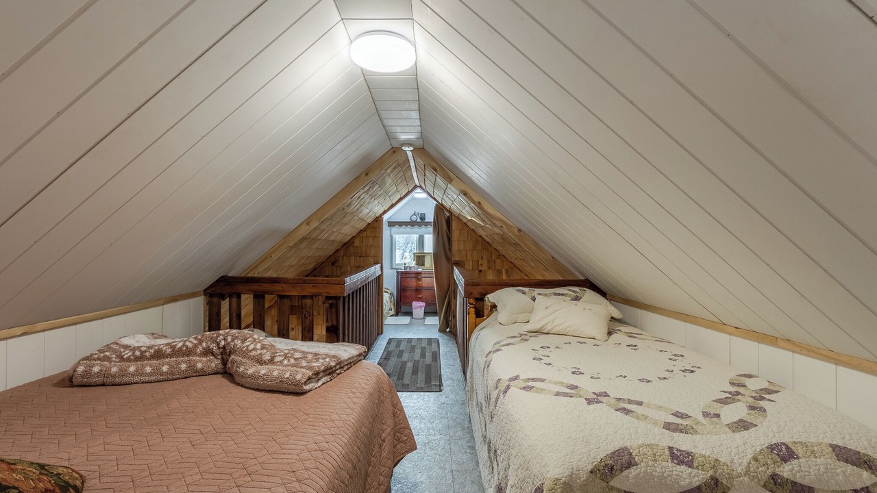 Photo of Bedroom in Gloucester County