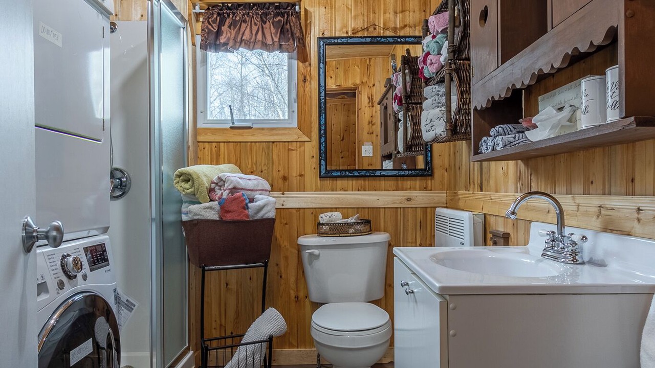 Photo of Bathroom in Gloucester County