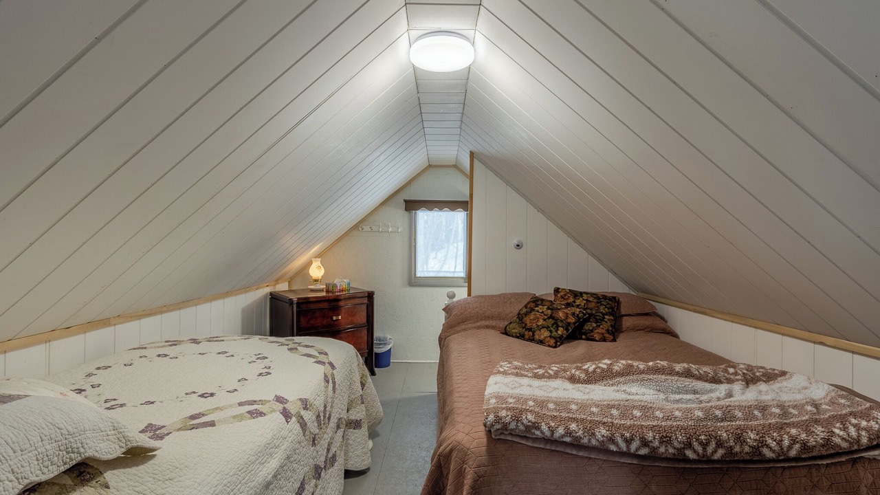 Photo of Bedroom in Gloucester County