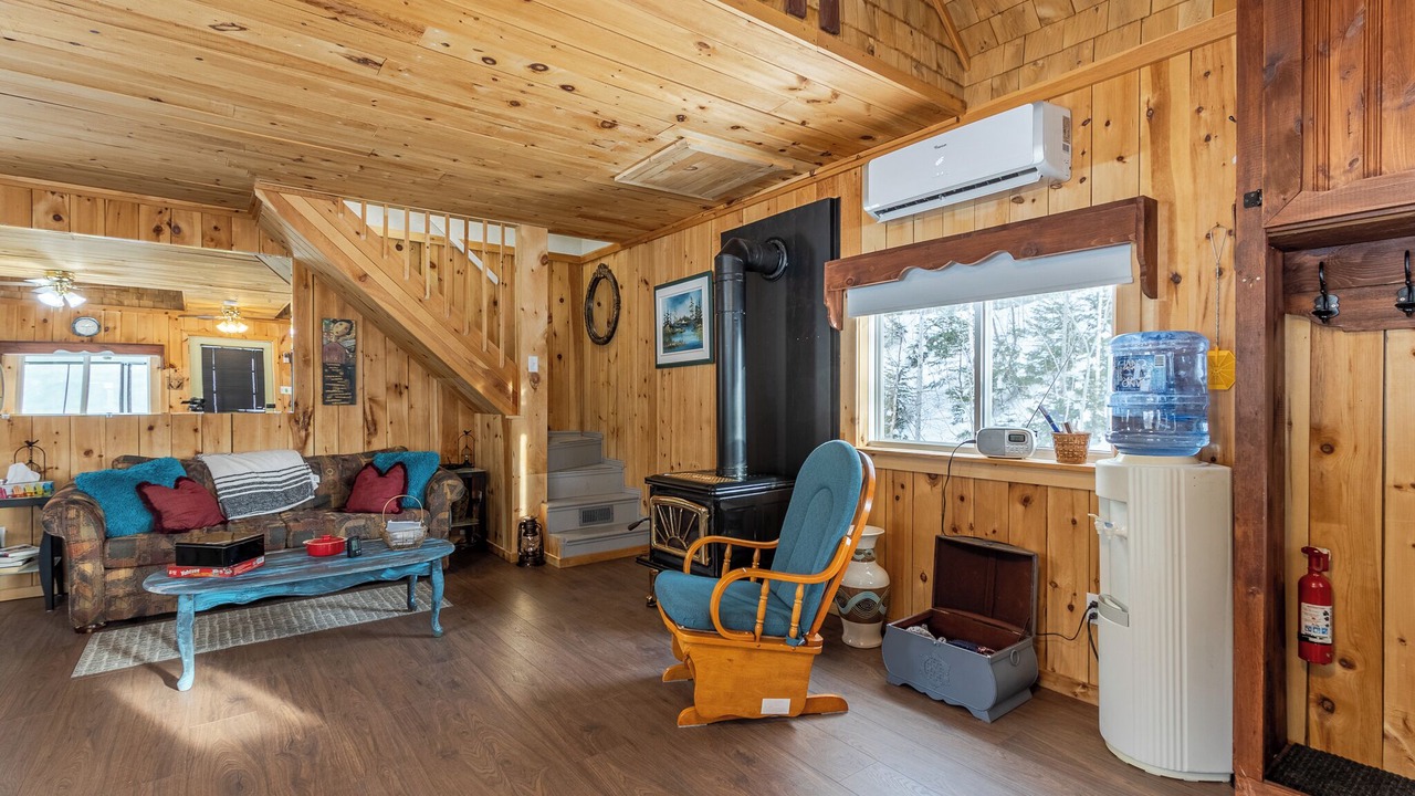 Photo of Livingroom in Gloucester County
