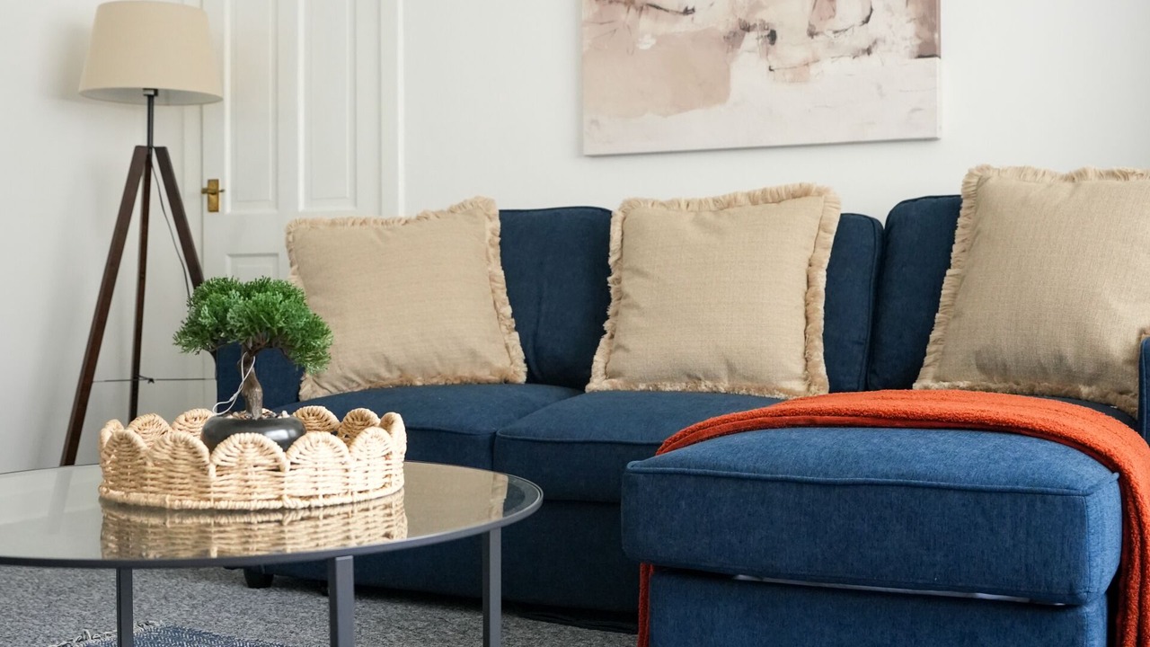 Photo of Livingroom in Tillicoultry