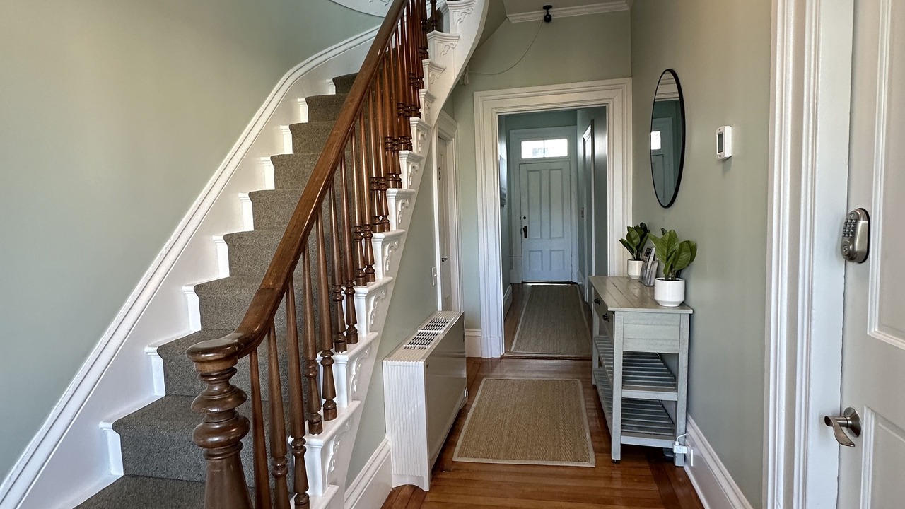 Photo of Others in Historic Hill