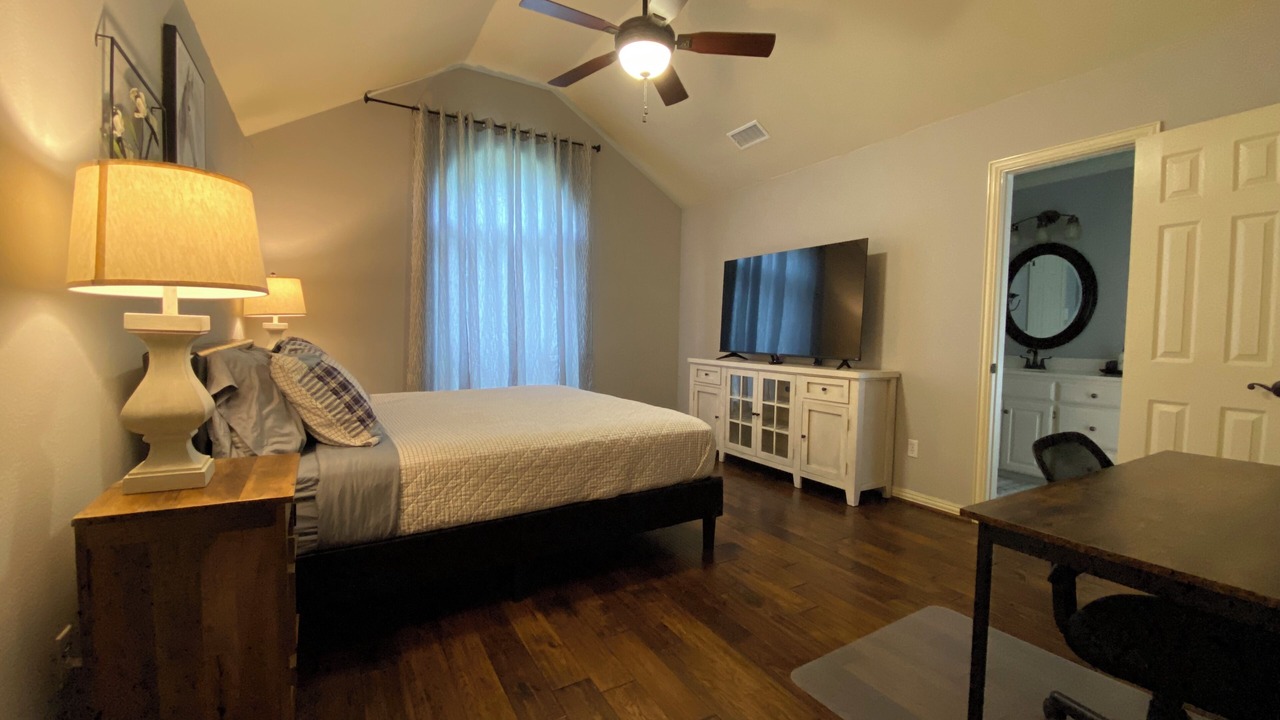 Photo of Bedroom in Sanger