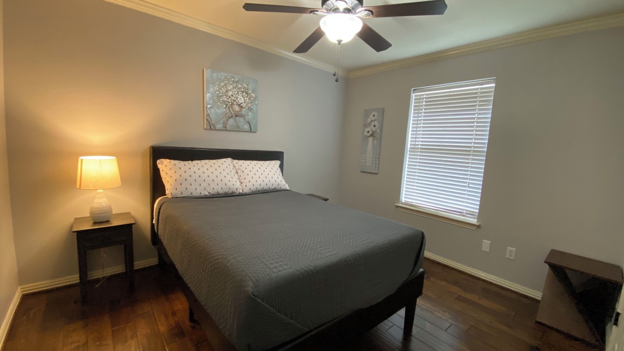 Photo of Bedroom in Sanger