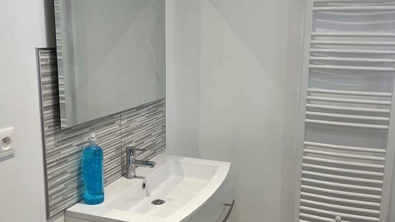 Photo of Bathroom in Le Heron
