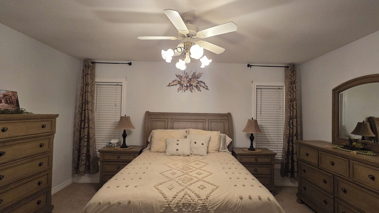Photo of Bedroom in Mapleton