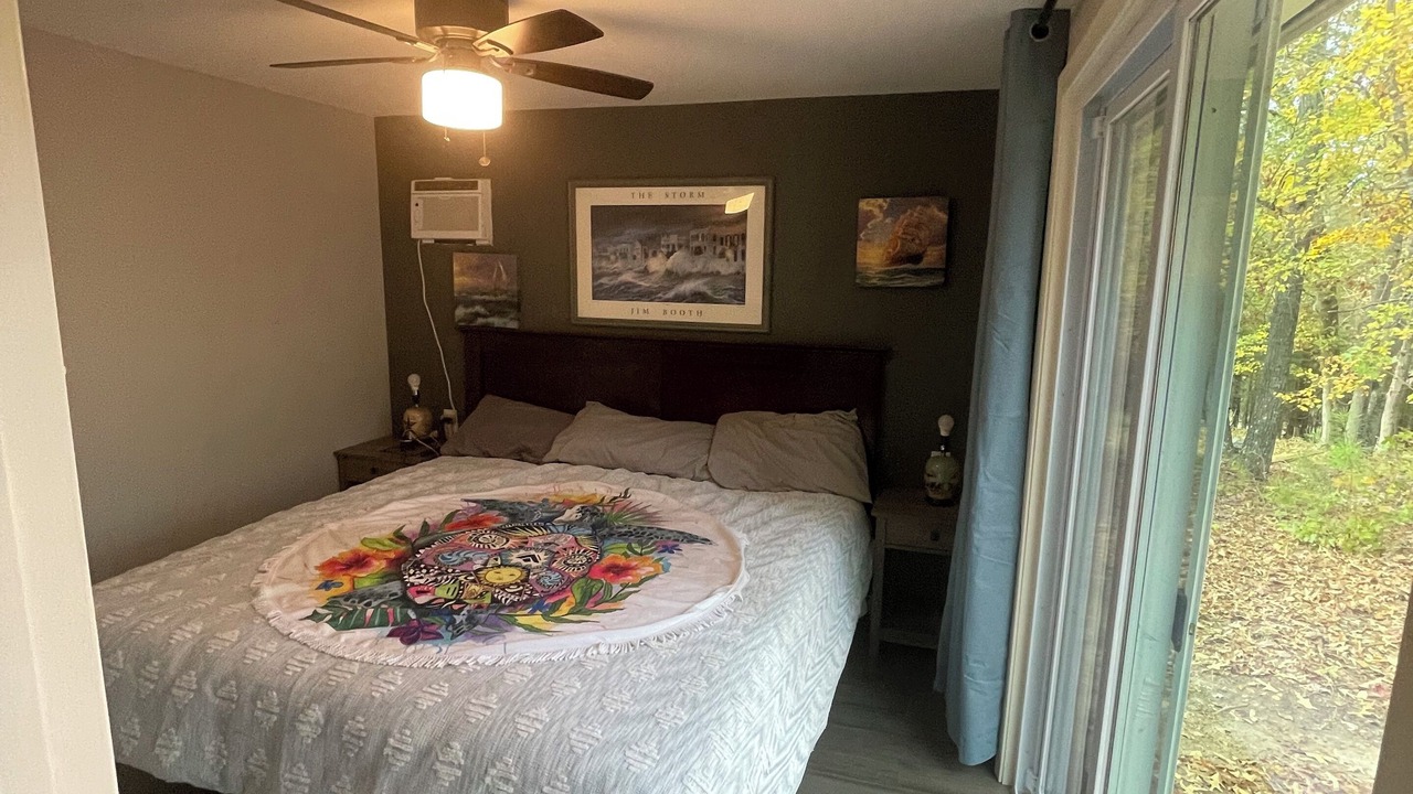 Photo of Bedroom in Reed Creek