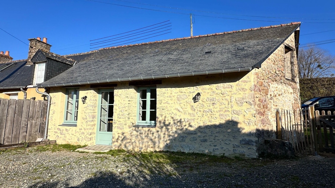 Photo of Outdoor in Sainte-Suzanne-and-Chammes