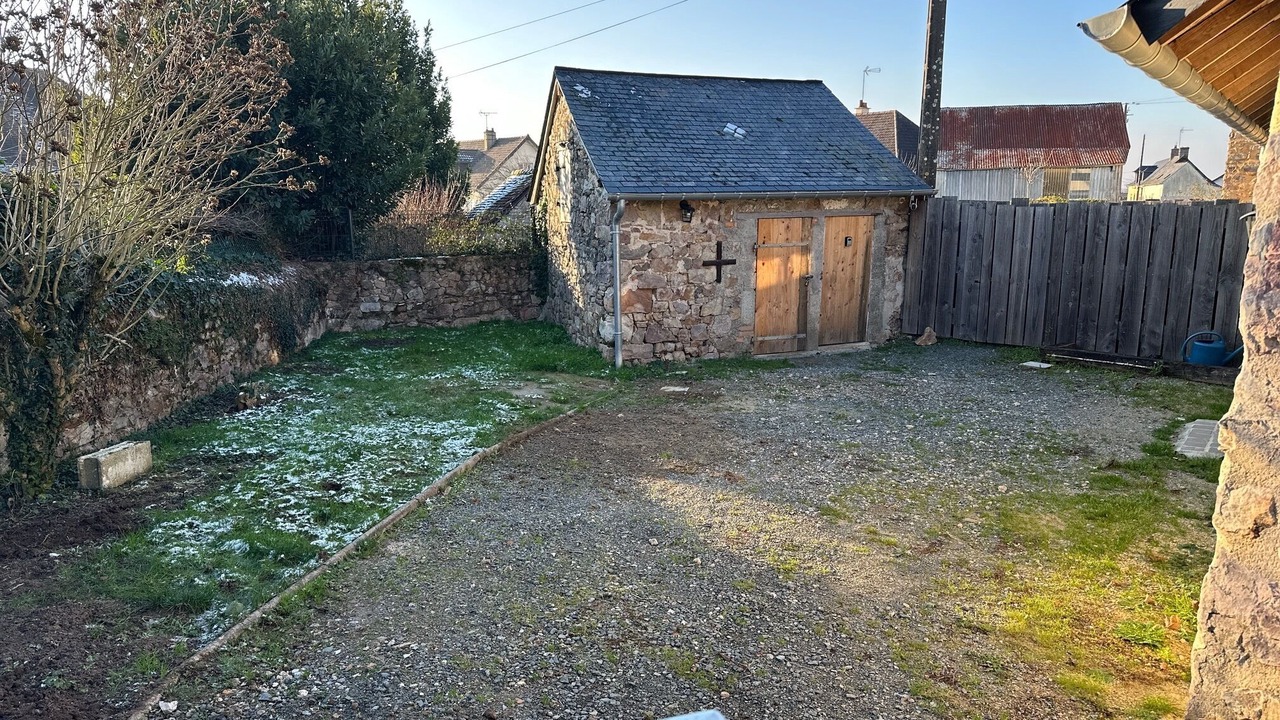 Photo of Outdoor in Sainte-Suzanne-and-Chammes