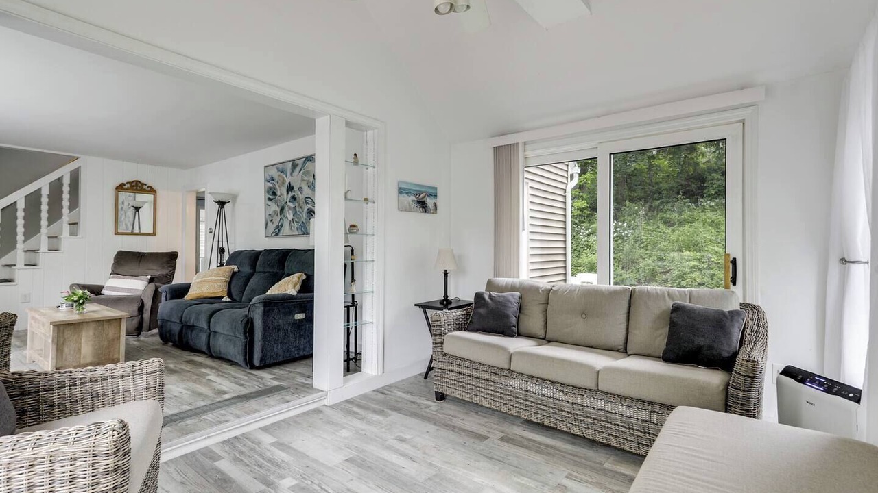Photo of Livingroom in Forest Grove