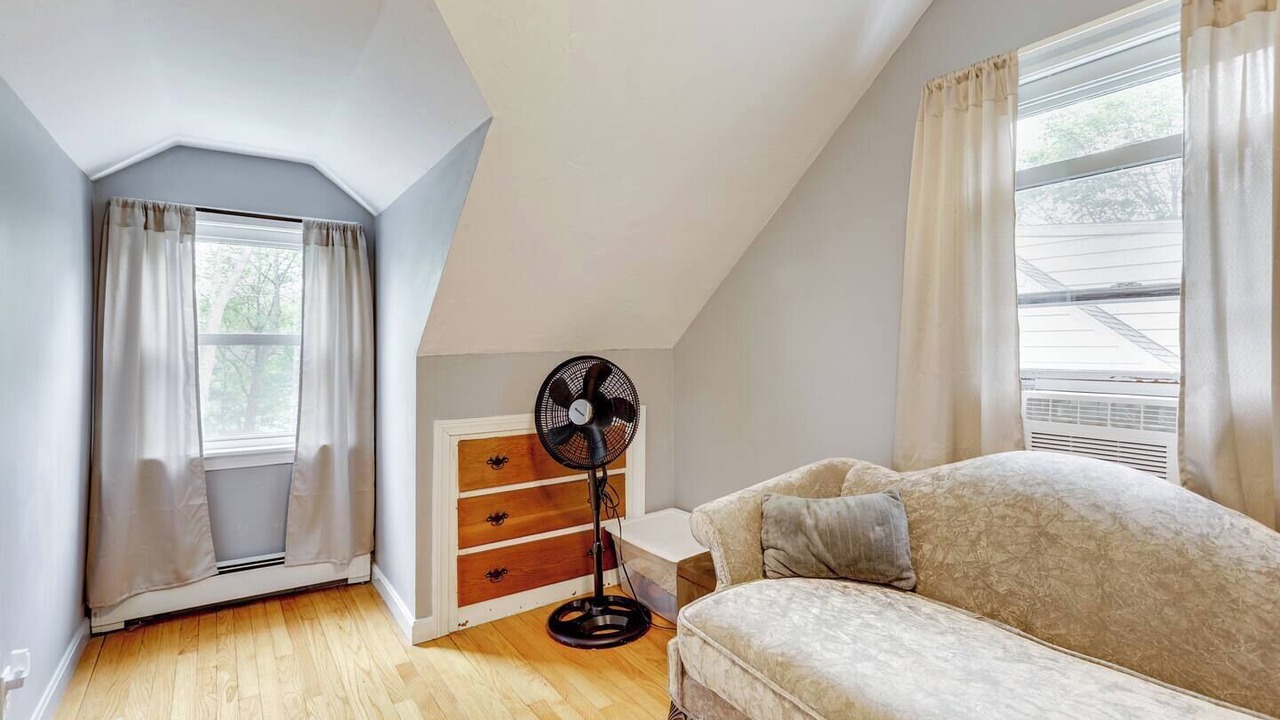 Photo of Livingroom in Forest Grove