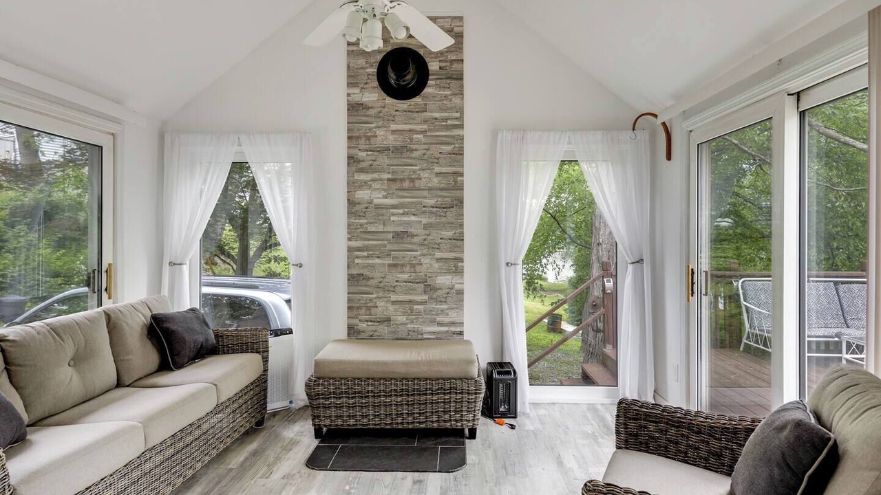 Photo of Livingroom in Forest Grove