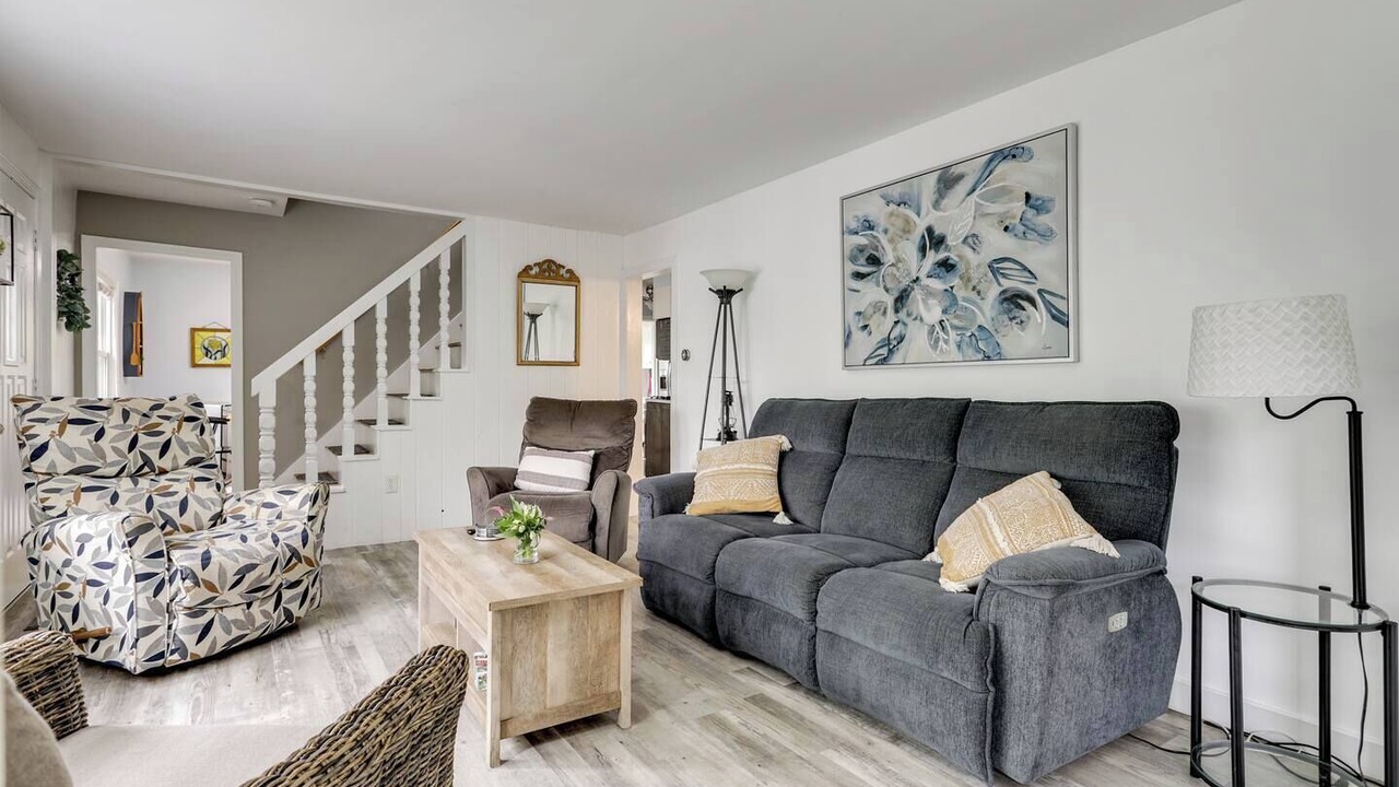 Photo of Livingroom in Forest Grove