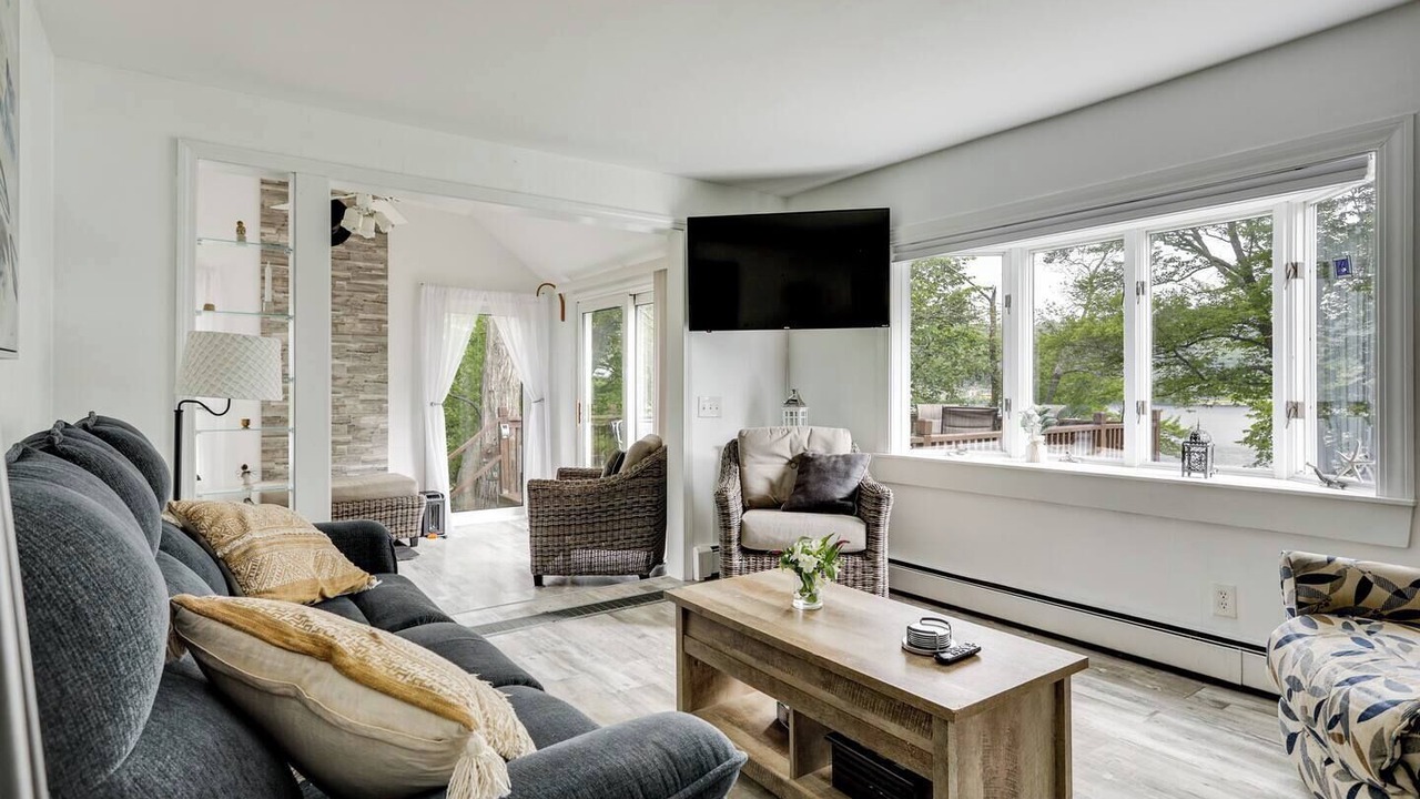 Photo of Livingroom in Forest Grove