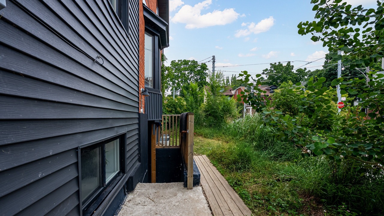 Photo of Outdoor in Parkdale