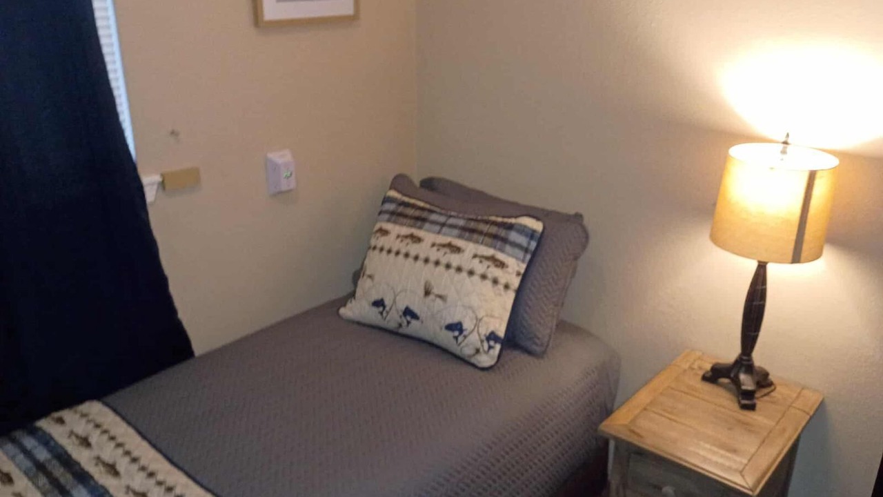 Photo of Bedroom in Sulphur