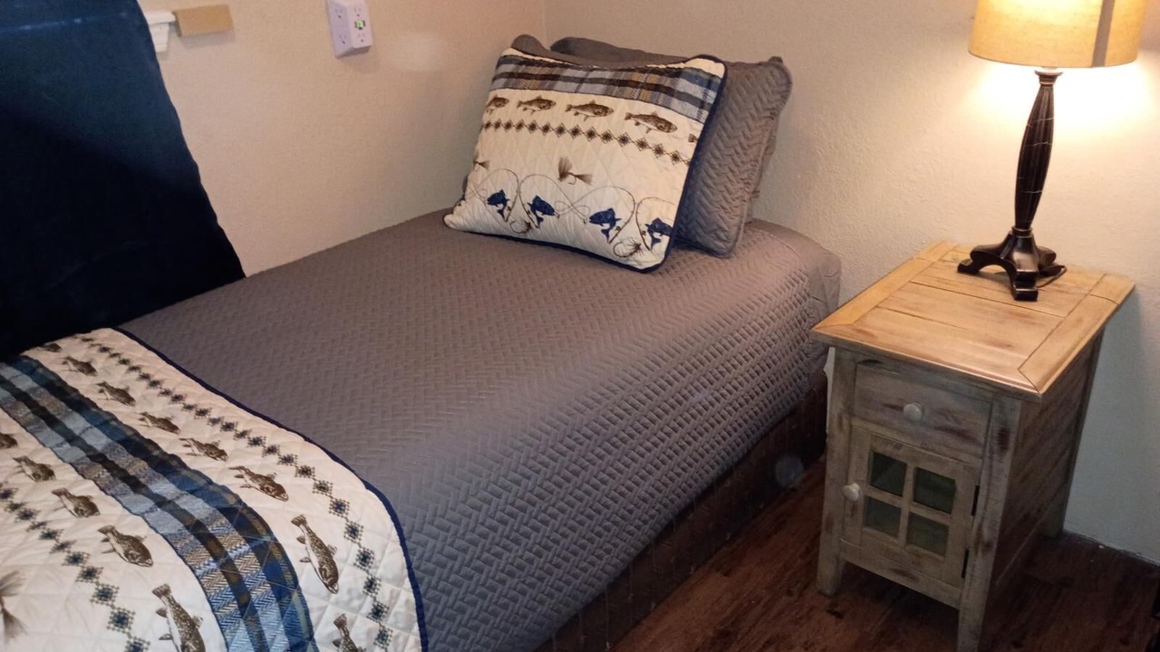 Photo of Bedroom in Sulphur