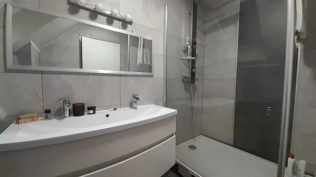 Photo of Bathroom in Bougival
