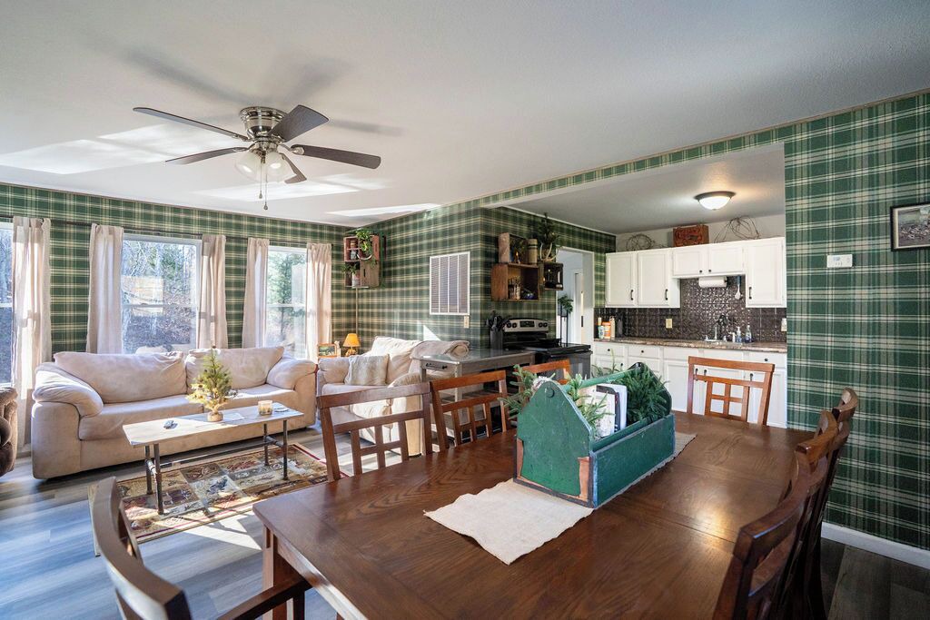 Photo of Livingroom in Fredericktown