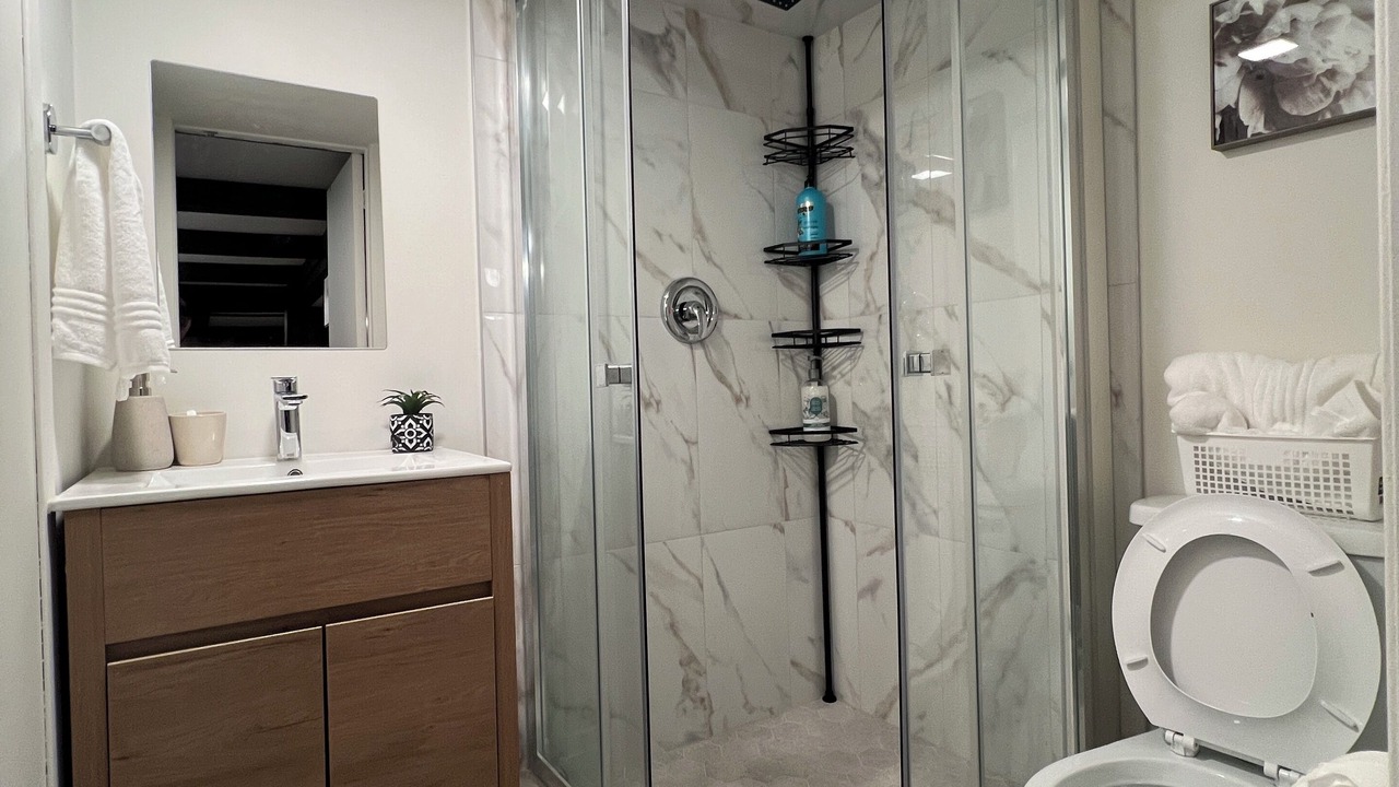 Photo of Bathroom in Bayview Woods - Steeles