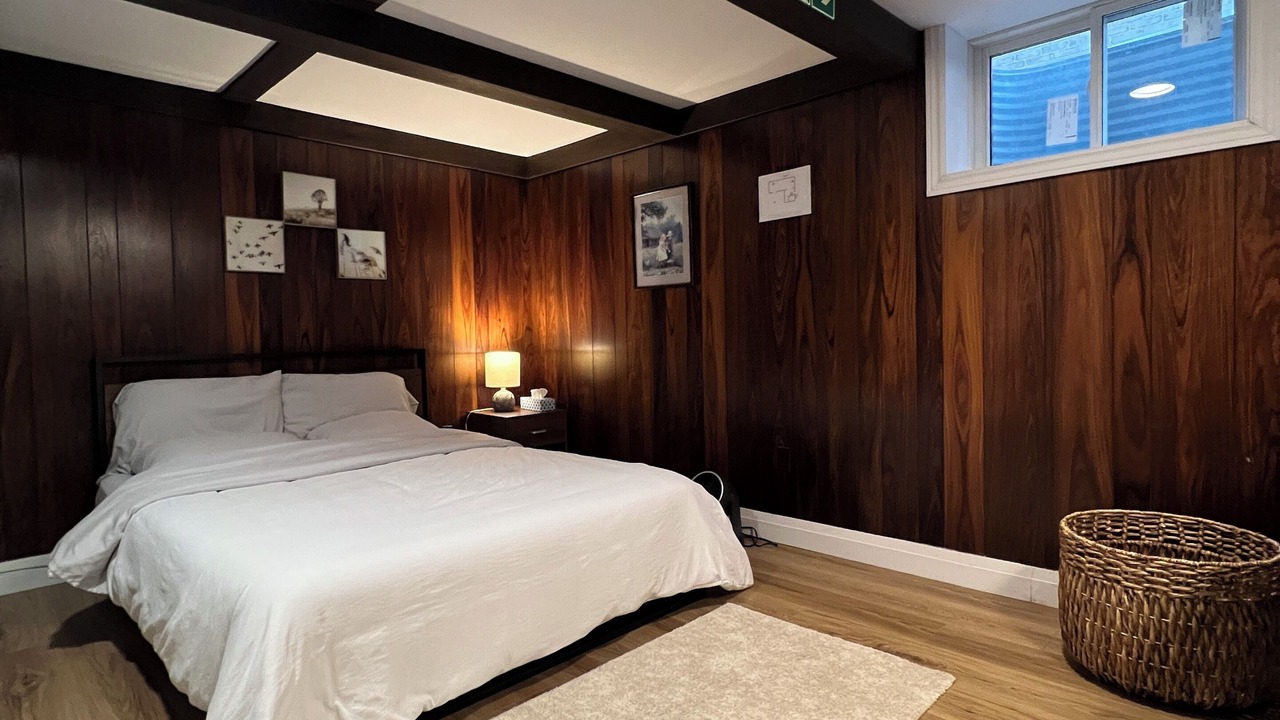 Photo of Bedroom in Bayview Woods - Steeles
