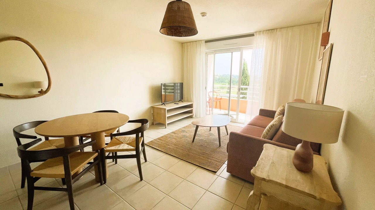 Photo of Livingroom in Juvignac