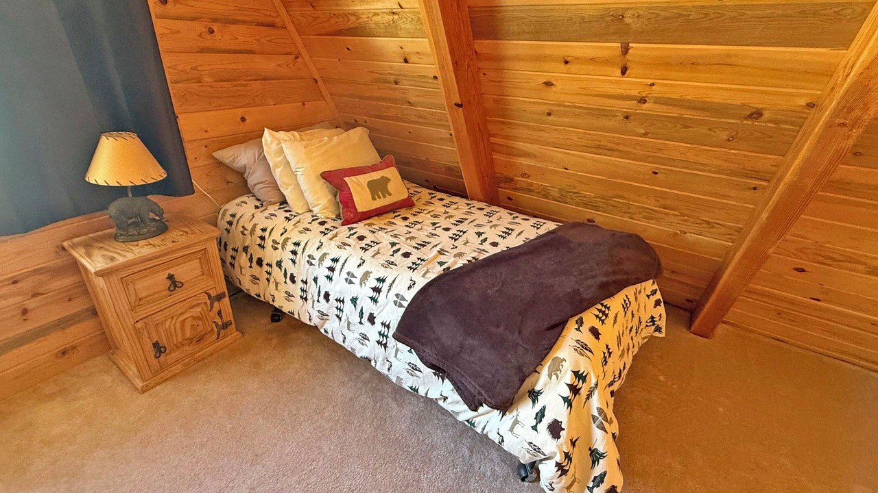 Photo of Bedroom in Crescent