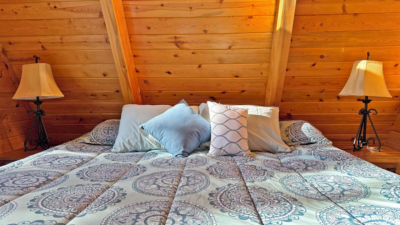 Photo of Bedroom in Crescent