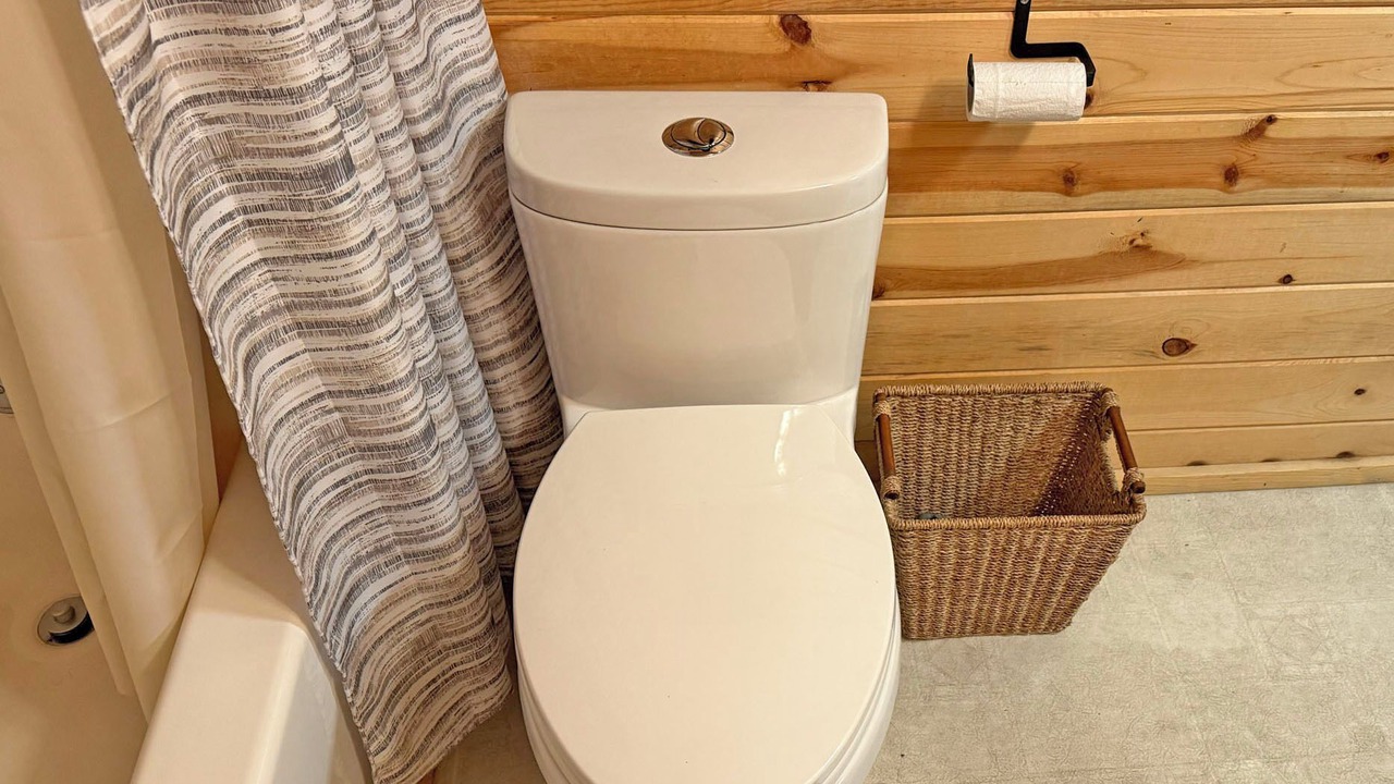 Photo of Bathroom in Crescent