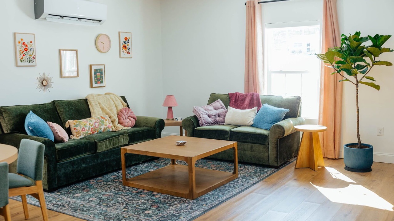 Photo of Livingroom in Knoxville