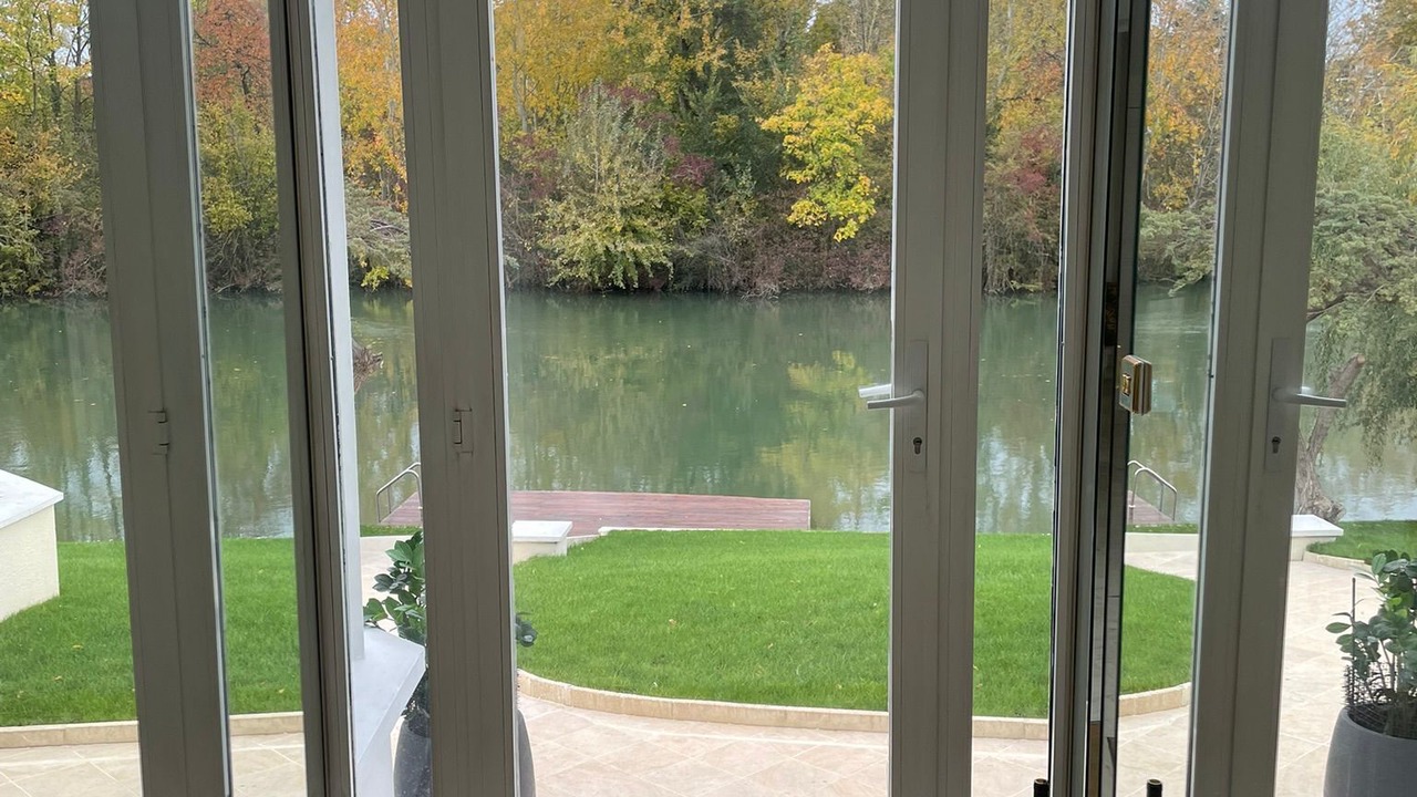 Photo of Others in Chennevieres-sur-Marne