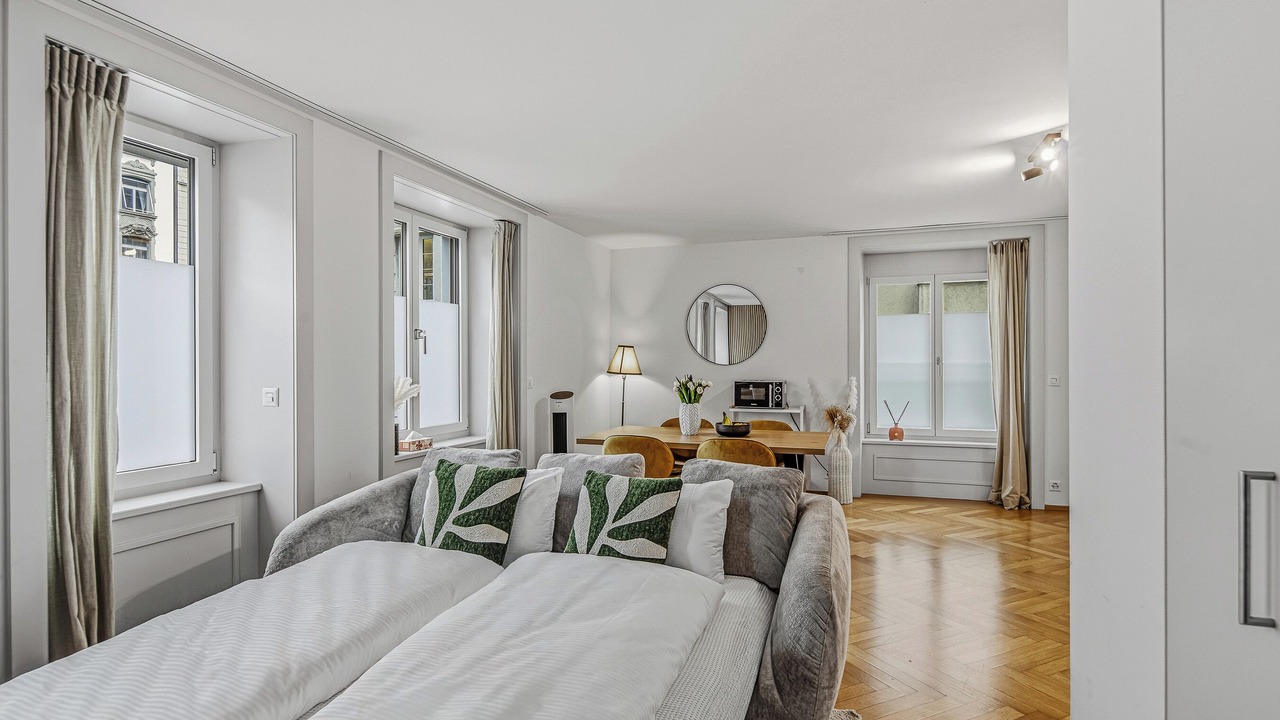 Photo of Bedroom in District 6