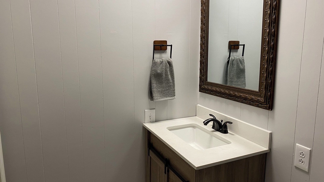 Photo of Bathroom in Newnata