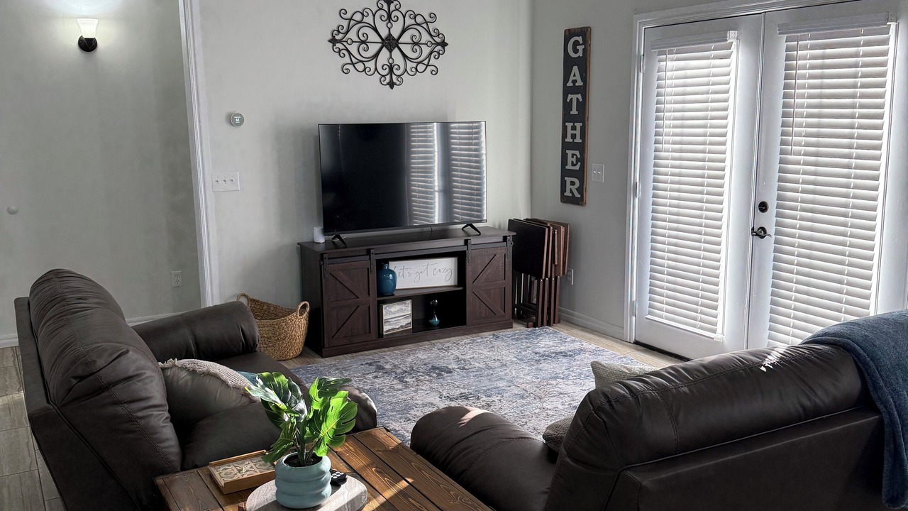 Photo of Livingroom in Enid