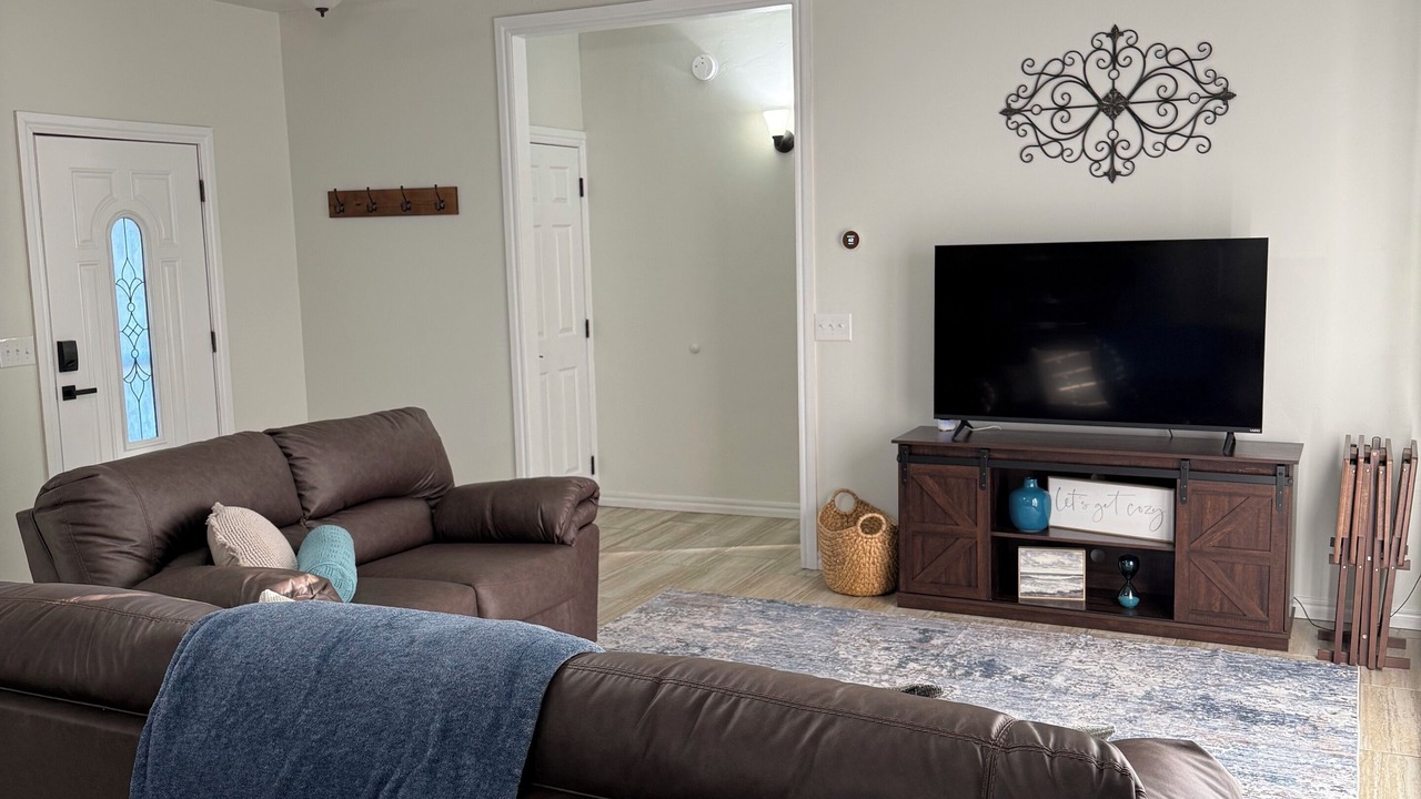 Photo of Livingroom in Enid