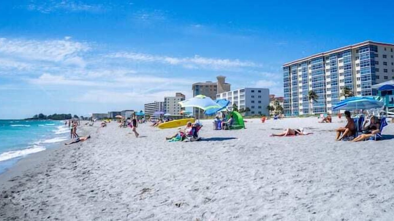 Photo of Outdoor in Golden Beach