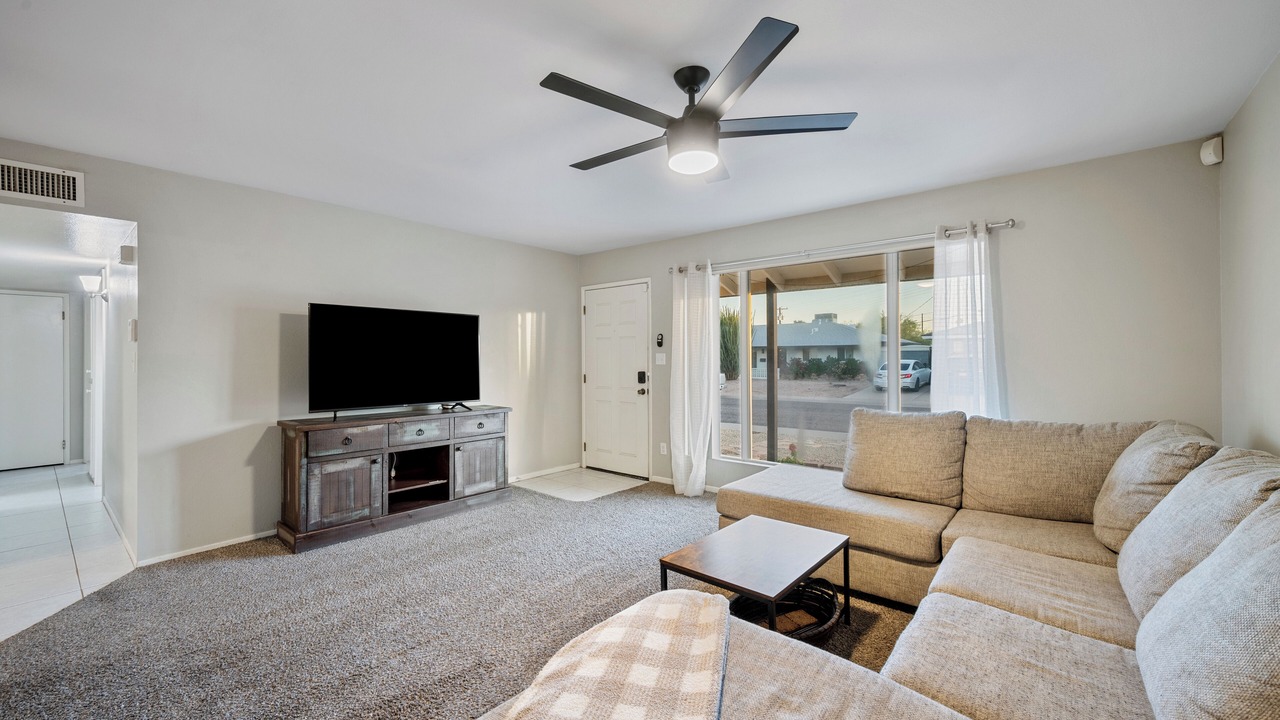 Photo of Livingroom in Cox Heights