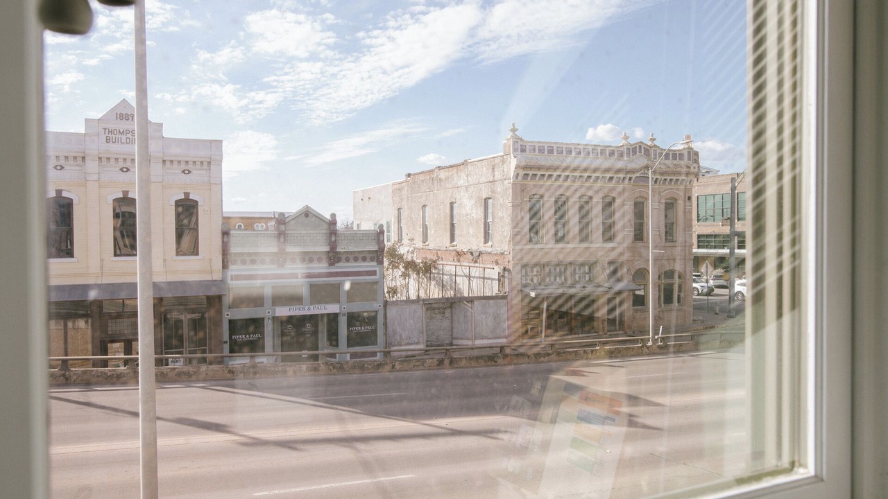 Photo of Others in Taylor