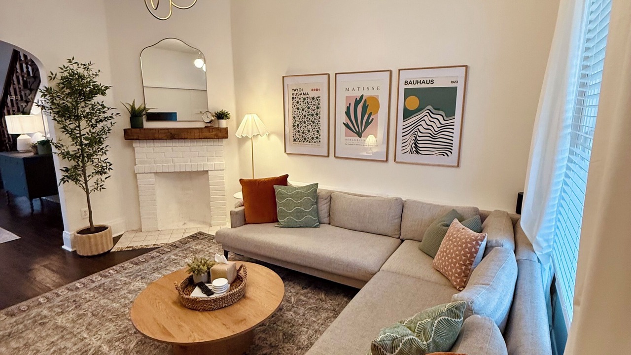 Photo of Bedroom in Chatham-Arch